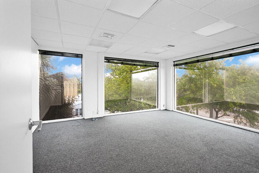 More Photos Of 150 E Davie Blvd, Fort Lauderdale Medical For Lease