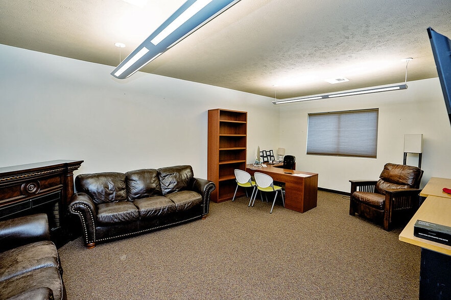 More Photos Of 6701 N Idaho Rd, Newman Lake Lodge Meeting Hall For Sale