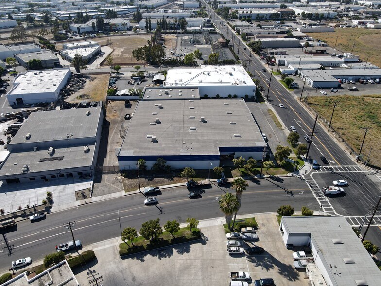More Photos Of 10015 Greenleaf Ave, Santa Fe Springs Manufacturing For Lease
