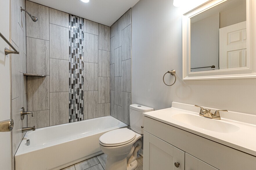 More Photos Of 501 Cedarmont Dr, Antioch Apartments For Sale