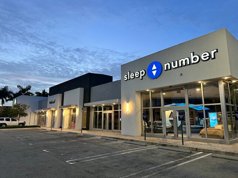 More Photos Of 2925 NE 8th St, Homestead General Retail For Lease