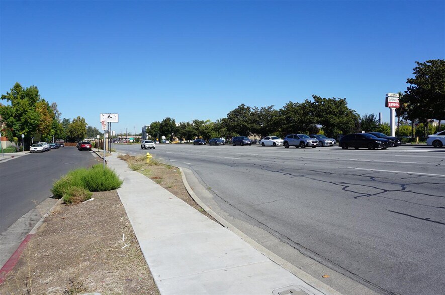 More Photos Of 1123-1125 Luchessi Dr, San Jose Freestanding For Sale