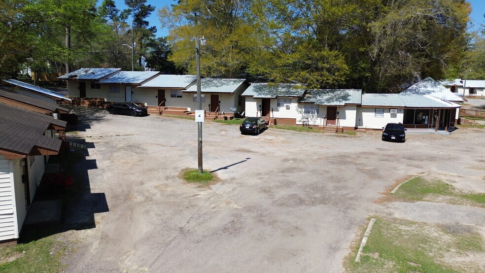 Primary Photo Of 406 Malibu Dr, Orangeburg Multifamily For Sale