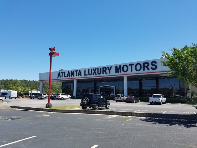 More Photos Of 4310 Jonesboro Rd, Union City Auto Repair For Lease