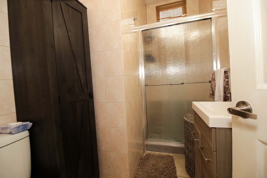 More Photos Of 201 Hackensack Plank Rd, Weehawken Restaurant For Sale