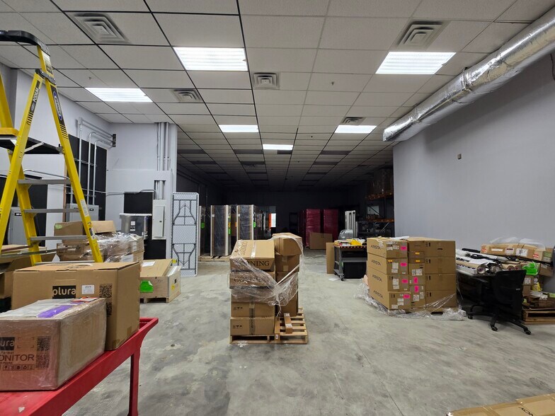 More Photos Of 363 Market St, Kenilworth Warehouse For Lease
