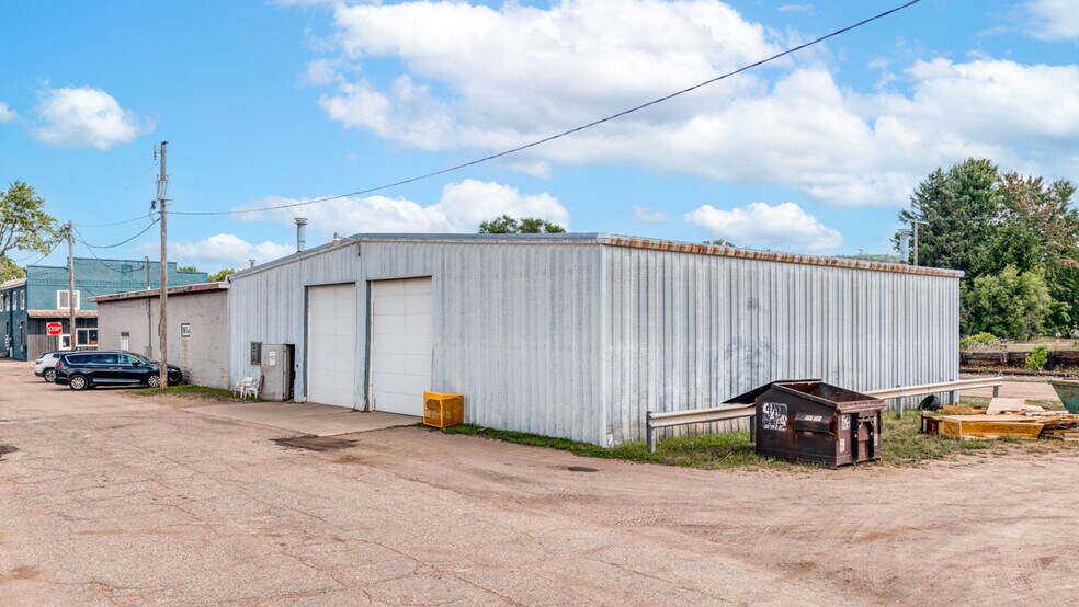 More Photos Of 101 W F St, Iron Mountain Specialty For Sale