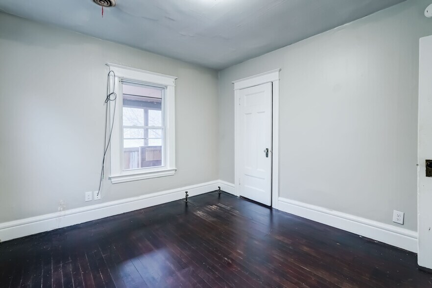 More Photos Of 1132 Monroe Ave, Rochester Freestanding For Lease