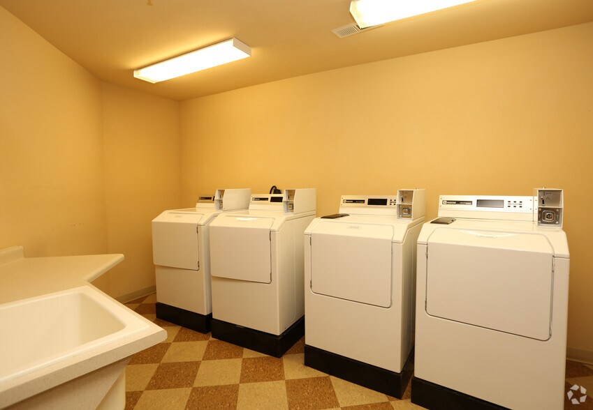 More Photos Of 141 Main St, Racine Apartments For Sale