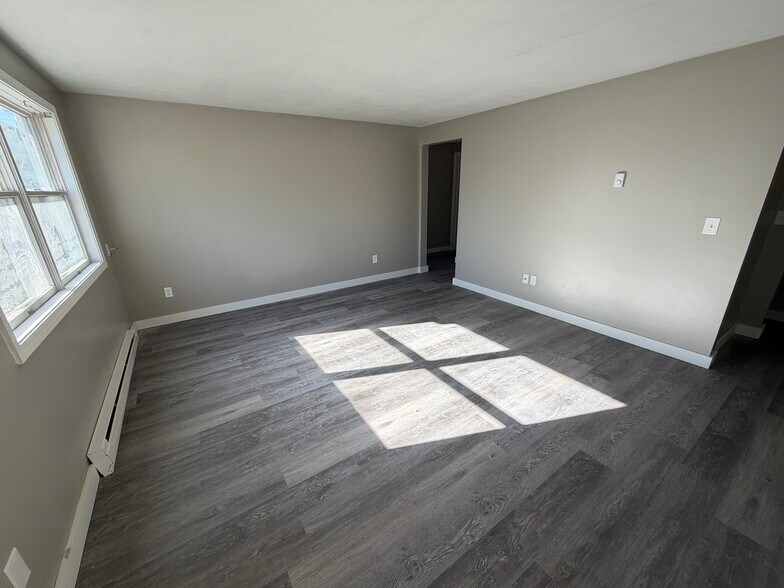 More Photos Of 115 Willow St, Lockport Multifamily For Sale