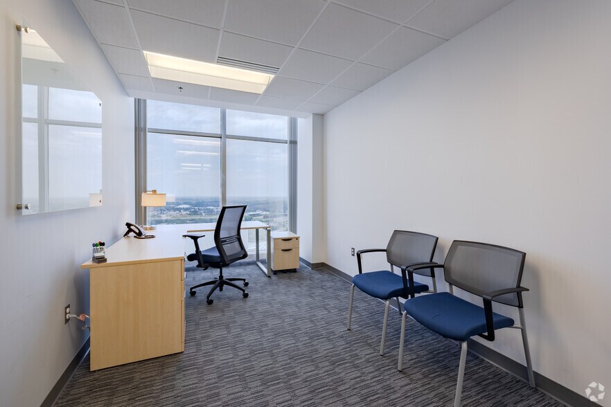 More Photos Of 755 W Big Beaver Rd, Troy Coworking Space