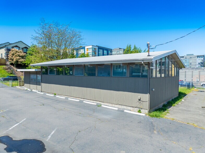 More Photos Of 4800 40th Ave SW, Seattle Freestanding For Lease