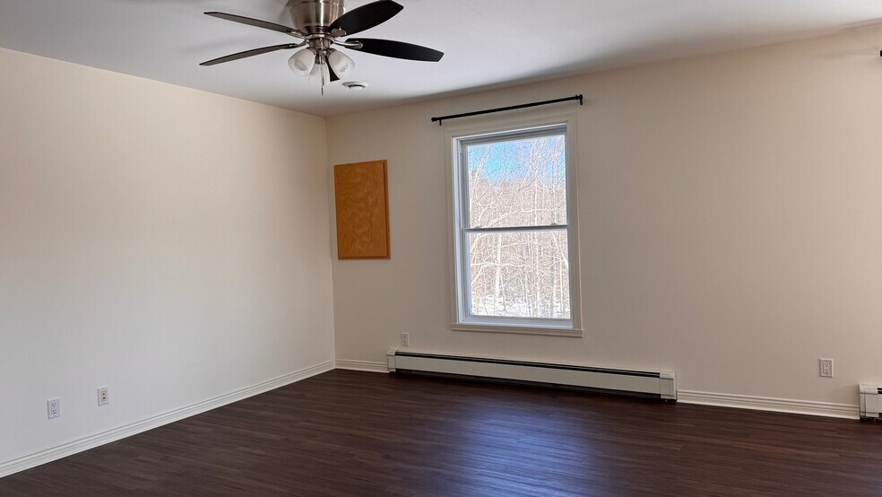 More Photos Of 292 South St, Blue Hill Office For Sale