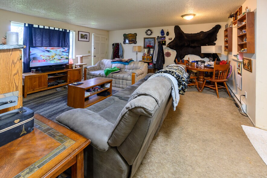 More Photos Of 2125 SW Xero Ln, Redmond Apartments For Sale