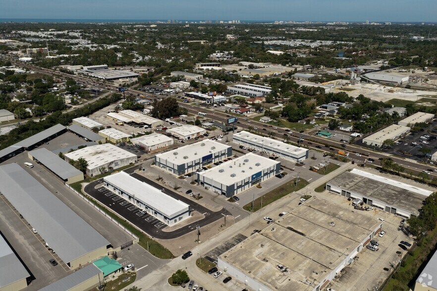 More Photos Of 9310 Ulmerton Rd, Largo Light Manufacturing For Sale