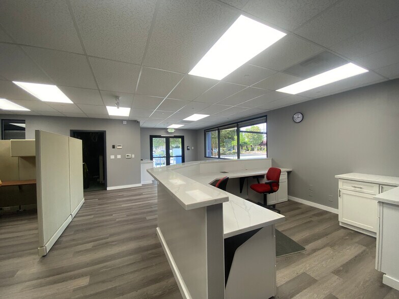 More Photos Of 3242 Airway Dr, Santa Rosa Light Manufacturing For Lease