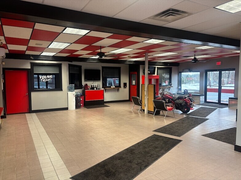 More Photos Of 110 N Courtland St, East Stroudsburg Auto Dealership For Sale