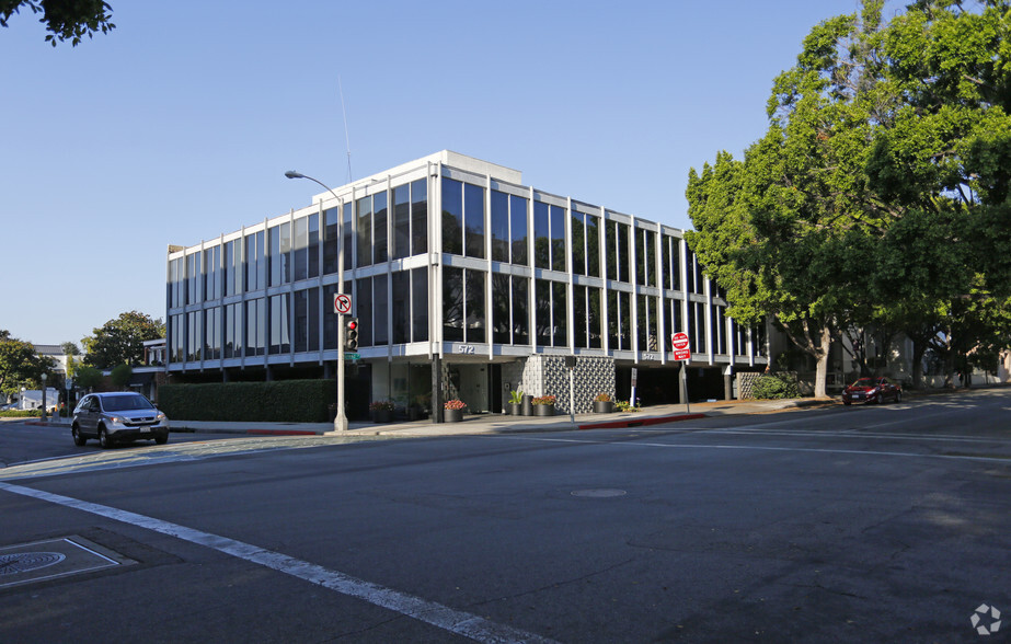 Primary Photo Of 572 E Green St, Pasadena Office For Lease