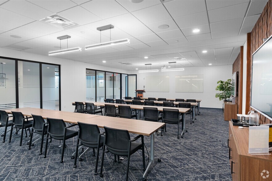 More Photos Of 1489 W Palmetto Park Rd, Boca Raton Coworking Space