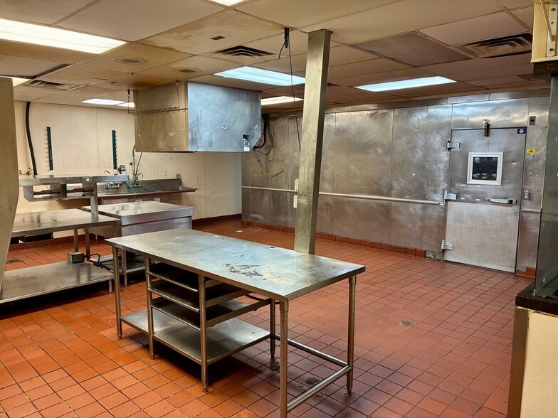 More Photos Of 415 US Highway 80 E, Pooler Fast Food For Lease