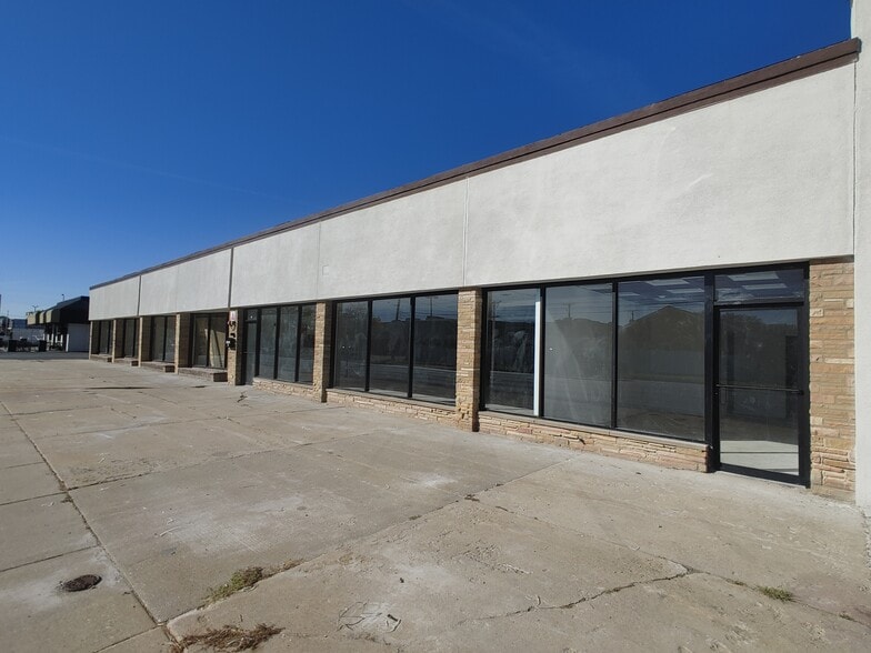 More Photos Of 10224 S Kedzie Ave, Chicago Warehouse For Lease