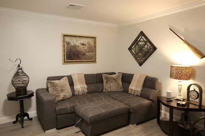 More Photos Of 453 Main St, Hyannis Freestanding For Sale