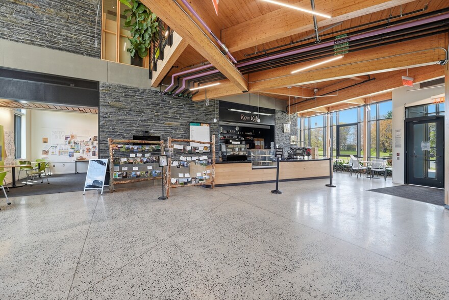 More Photos Of 893 West St, Amherst Schools For Sale