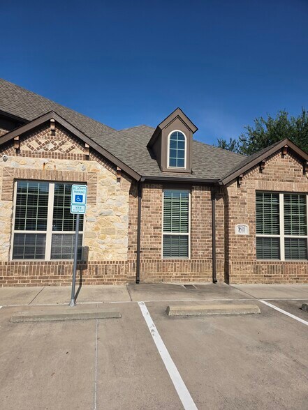 More Photos Of 8508 Precinct Line Rd, Colleyville Office For Lease