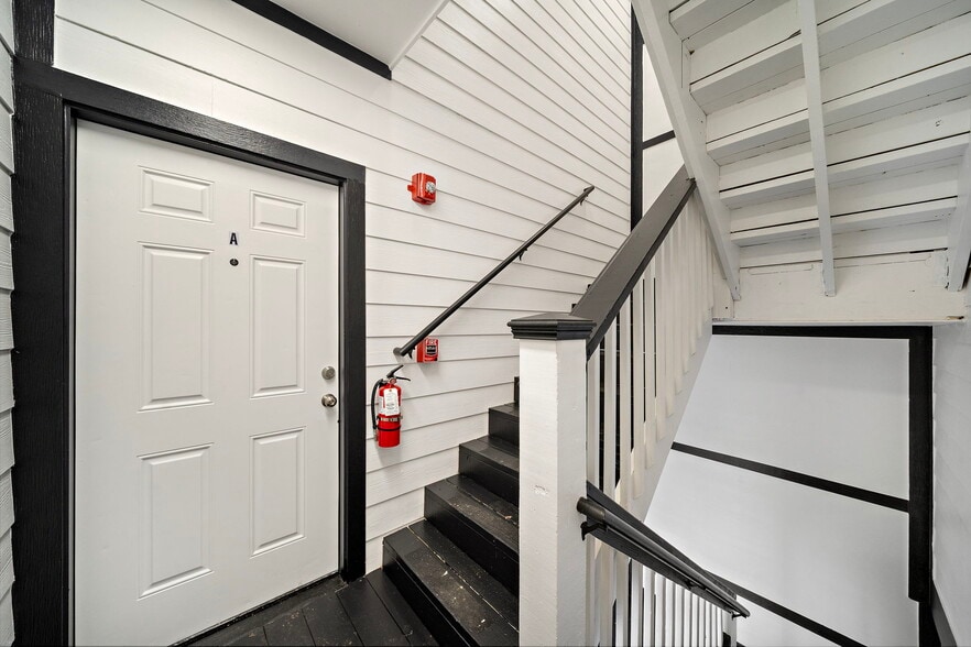 More Photos Of 715 28th St, Galveston Multifamily For Sale