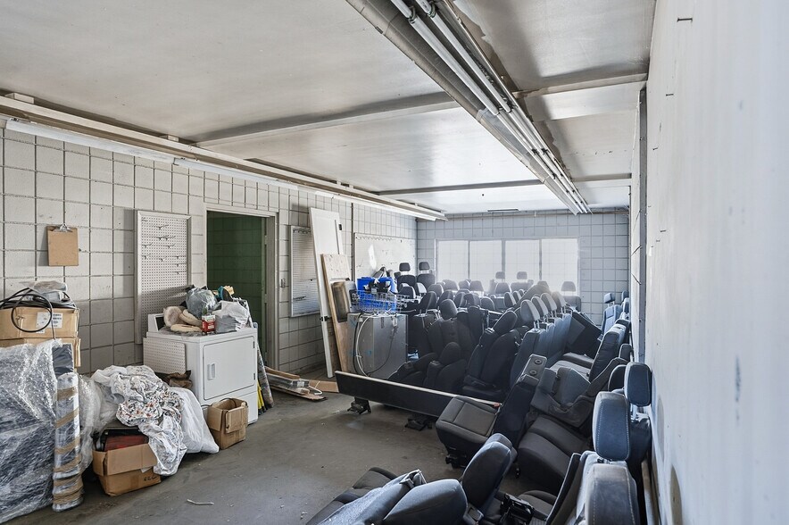 More Photos Of 3630 E Florida Ave, Hemet Auto Dealership For Sale