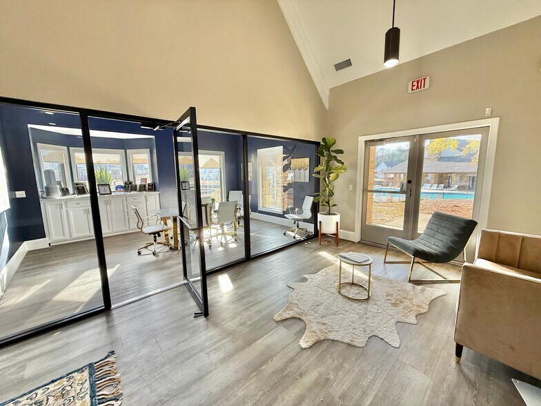 More Photos Of 204 Griffin Park Dr, Birmingham Office For Sale