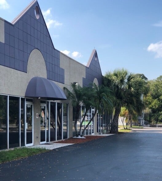 More Photos Of 8241-8259 Business Park Dr, Port Saint Lucie Industrial For Lease