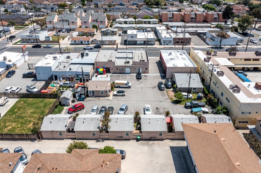 More Photos Of 17819-17827 Clark Ave, Bellflower Storefront Retail Residential For Sale