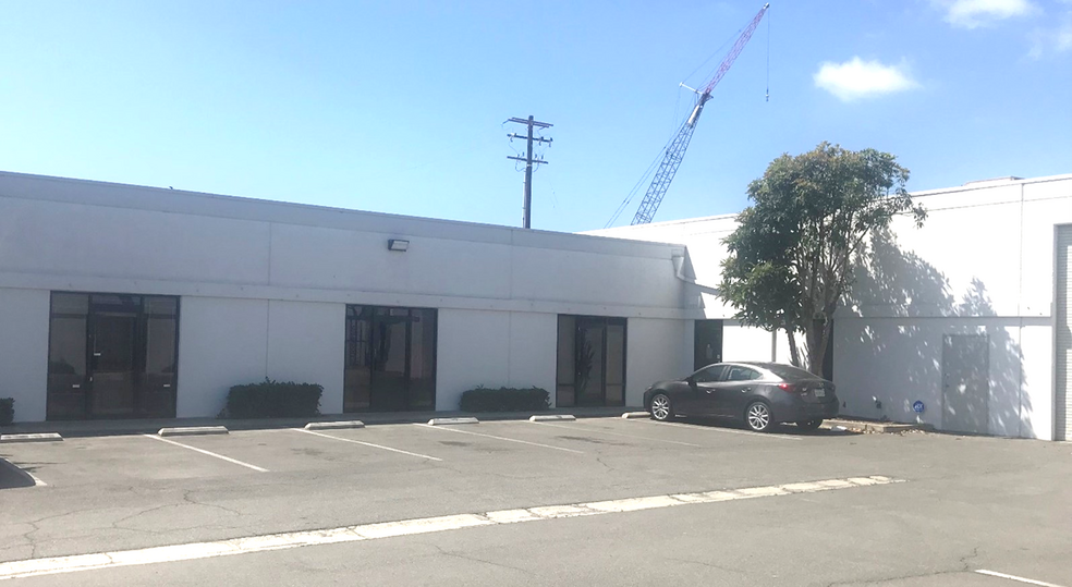 More Photos Of 7125 Fenwick Ln, Westminster Warehouse For Lease