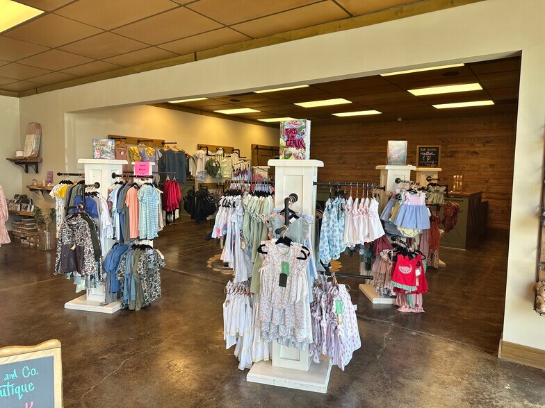 More Photos Of 36483 Old Perkins Rd, Prairieville Storefront Retail Office For Lease