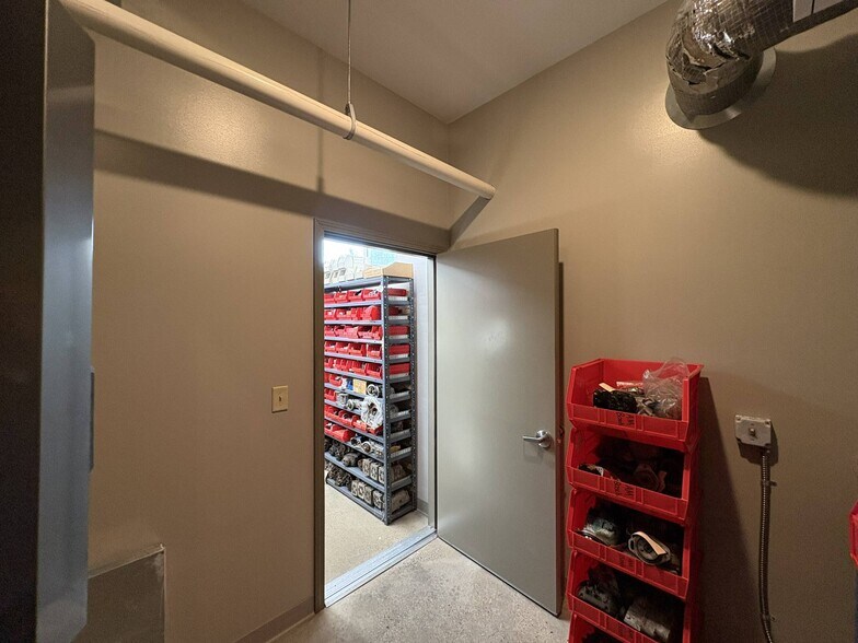 More Photos Of 928 County Road 480, Marquette Service For Sale