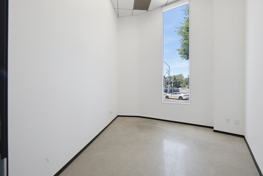 More Photos Of 350 S Beverly Dr, Beverly Hills Office For Lease
