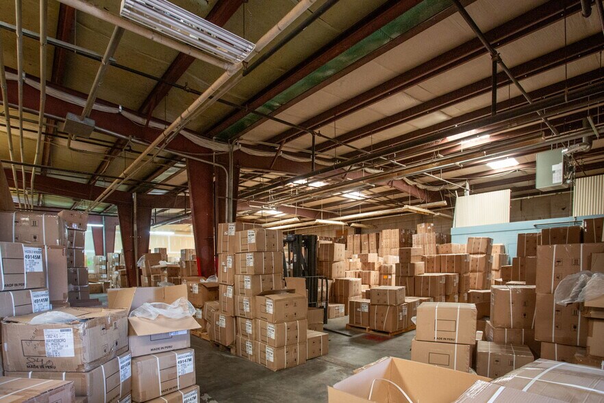 More Photos Of 1401 Hopeman Pkwy, Waynesboro Industrial For Lease