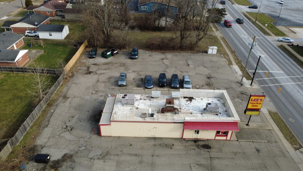 Primary Photo Of 1031 E 2nd St, Franklin Fast Food For Lease