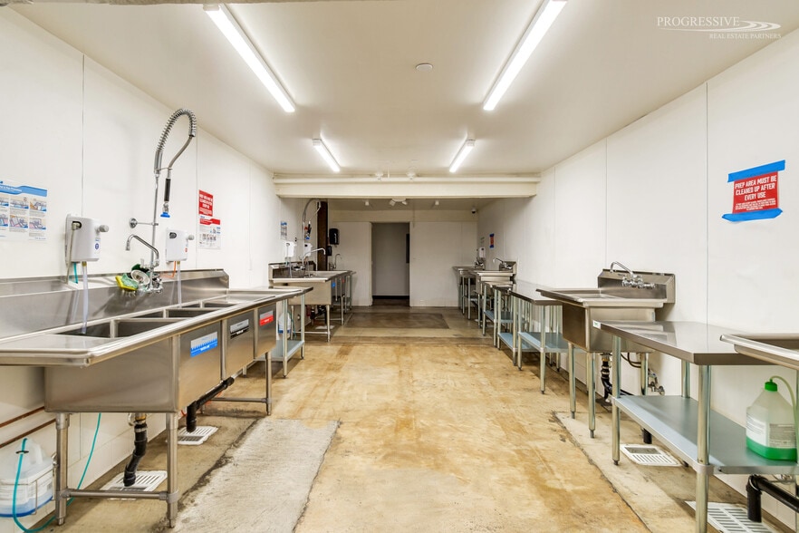 More Photos Of 330 3rd St, Redlands Restaurant For Lease