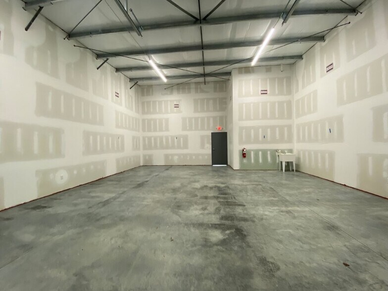 More Photos Of 2118 Ridge Church Rd, Summerville Light Distribution For Lease