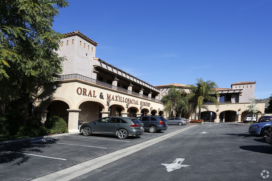 More Photos Of 265 San Jacinto River Rd, Lake Elsinore Medical For Lease