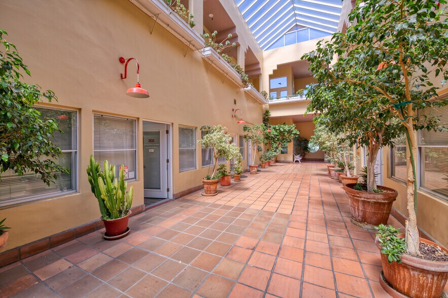 More Photos Of 1460 7th St, Santa Monica Medical For Lease