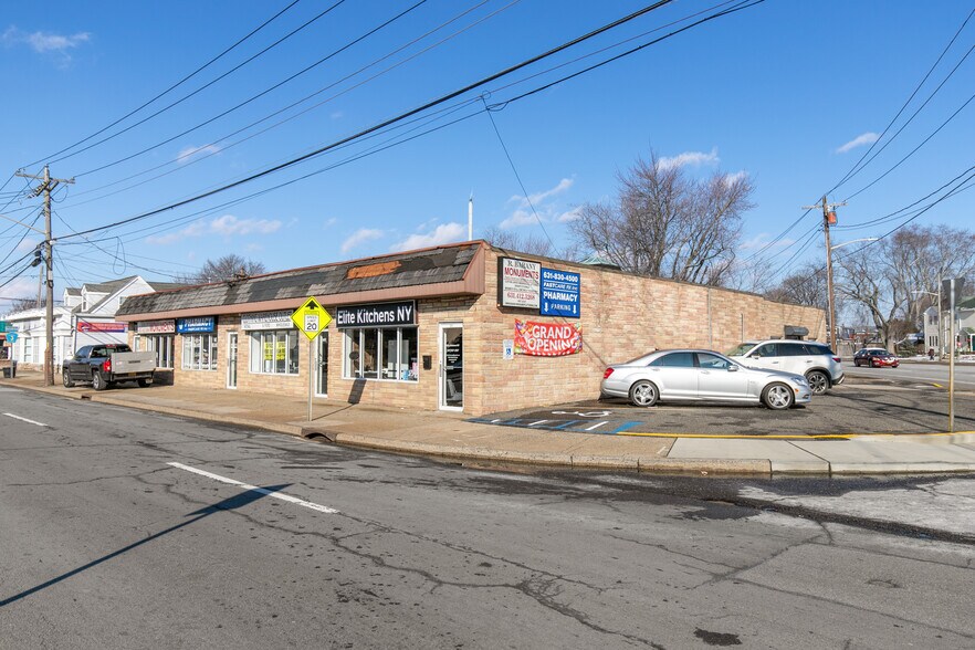 More Photos Of 718-724 N Wellwood Ave, Lindenhurst Storefront Retail Office For Sale