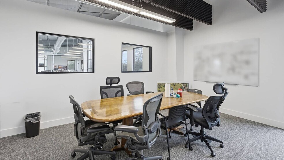 More Photos Of 411 Radam Ln, Austin Office For Lease