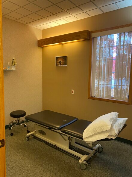 More Photos Of 1720 Abbey Rd, East Lansing Medical For Sale