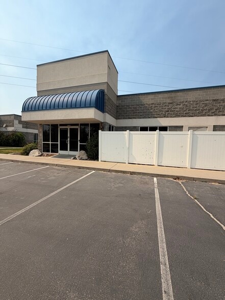 More Photos Of 691 W 1200 N, Springville Office For Lease