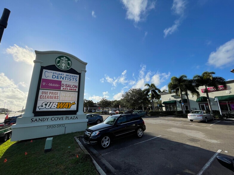 More Photos Of 5934 SE Federal Hwy, Stuart Unknown For Lease