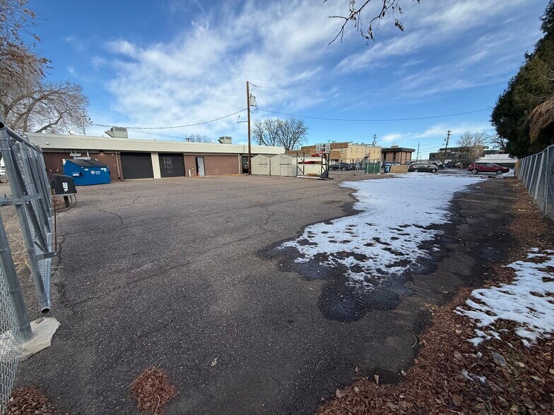 More Photos Of 5700 E Evans Ave, Denver Showroom For Lease