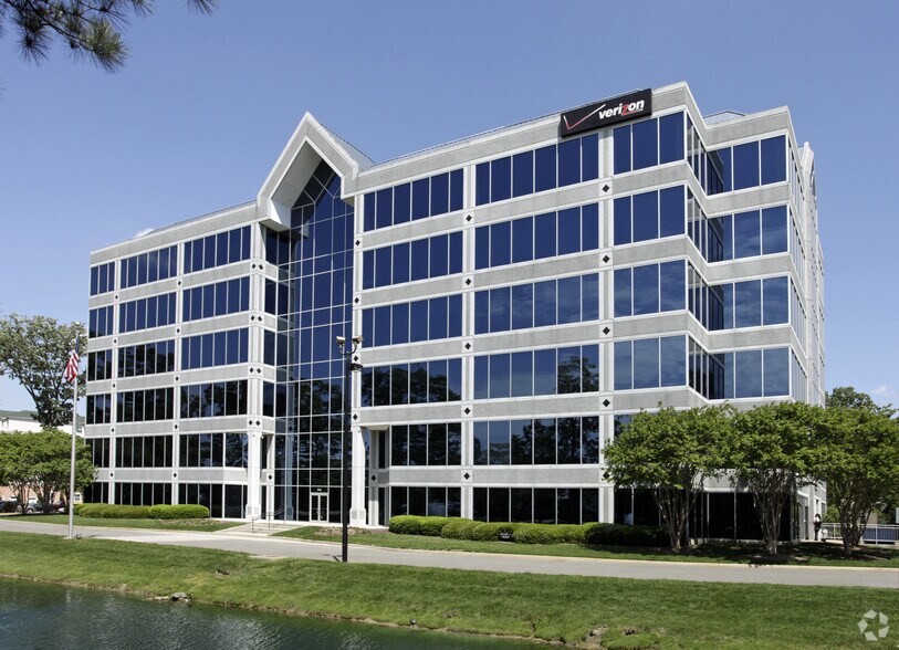 More Photos Of 5701 Cleveland St, Virginia Beach Office For Lease